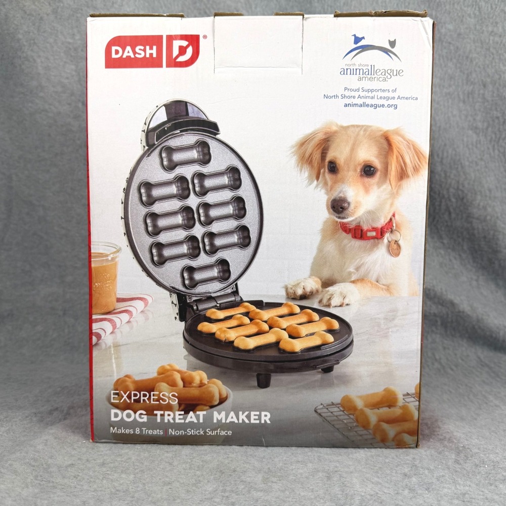 Dash Express Dog Treat Maker White Paw Print Bone Makes 8 Bone Shaped Treats NEW